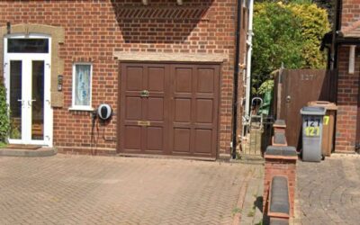 Side-Hinged Garage Door for Sloped Driveway