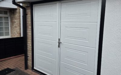 White Wiśniowski Georgian Style Side-Hinged Garage Door Installation in Wolverhampton