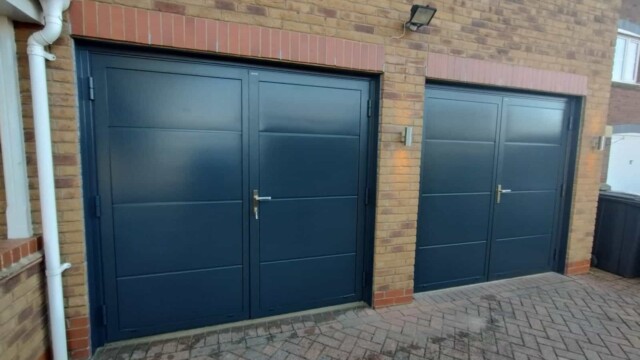 Wisniowski Insulated side hinged doors